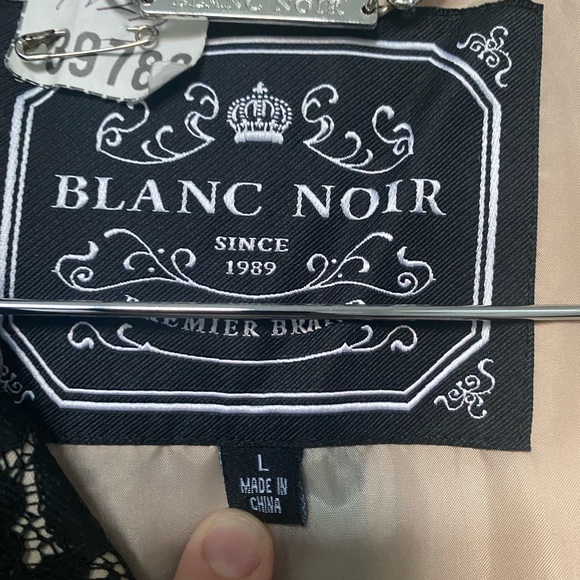 Lace Overlay Trench Coat - Picture 3 of 6